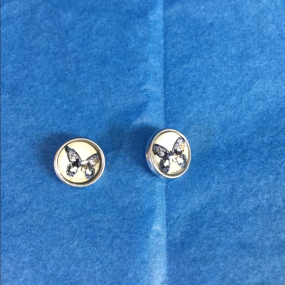 Pair of 12mm black butterfly snap buttons